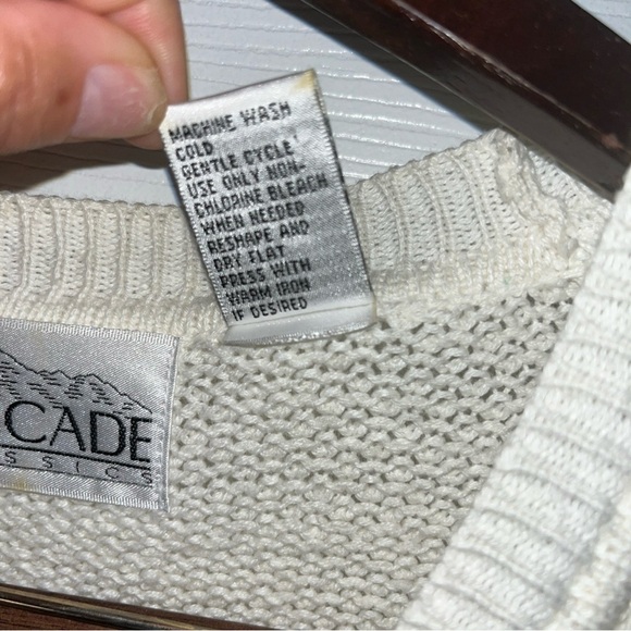 Cascade Classics Vintage women Ivory Cable Knit Vest size Large - Picture 8 of 9